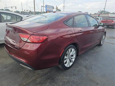 2015 Chrysler 200 S   - Photo 3 - Belleville, IL 62223