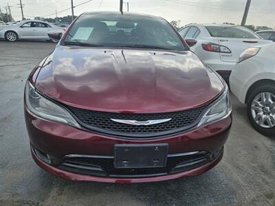 2015 Chrysler 200 S   - Photo 2 - Belleville, IL 62223