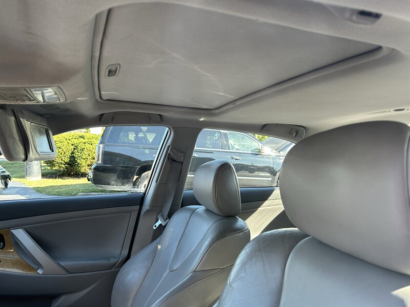 2007 Toyota Camry XLE V6 - Photo 9 - Fairview Heights, IL 62208