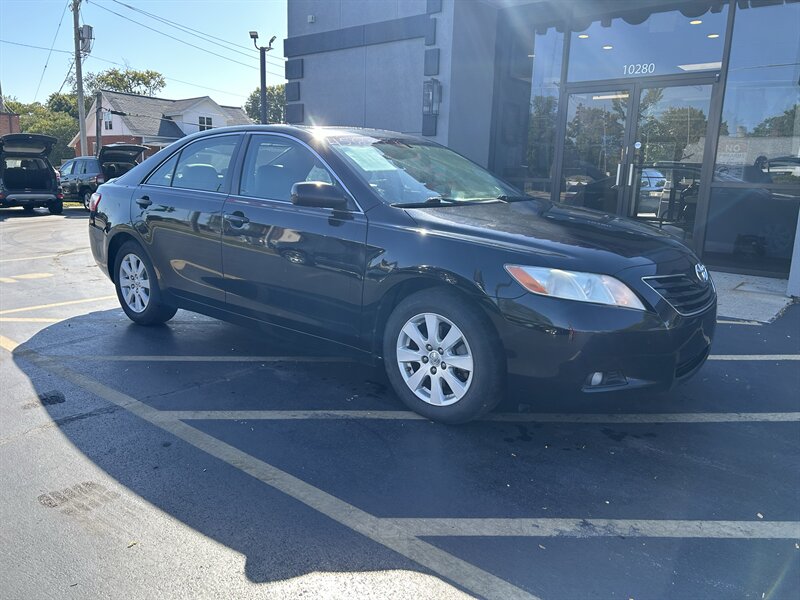 2007 Toyota Camry XLE V6 - Photo 2 - Fairview Heights, IL 62208
