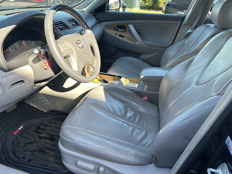 2007 Toyota Camry XLE V6 - Photo 8 - Fairview Heights, IL 62208