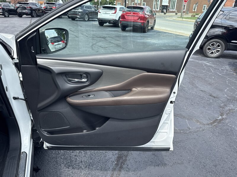 2017 Nissan Murano Platinum - Photo 14 - Millstadt, IL 62260