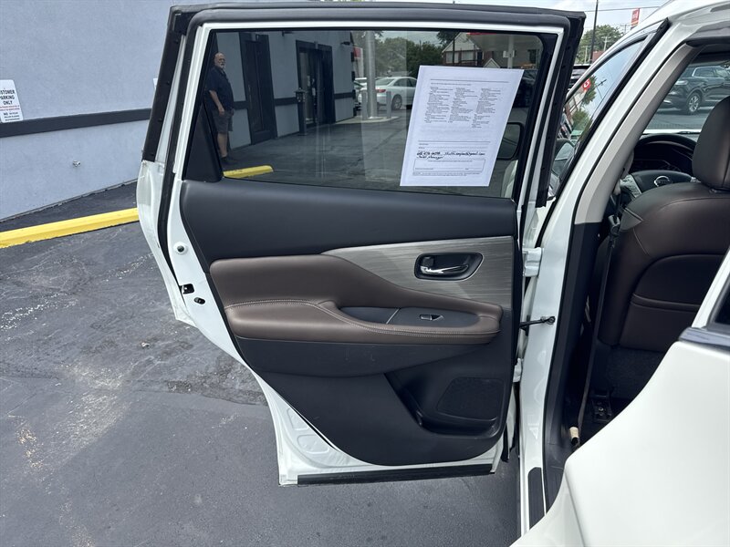 2017 Nissan Murano Platinum - Photo 15 - Millstadt, IL 62260
