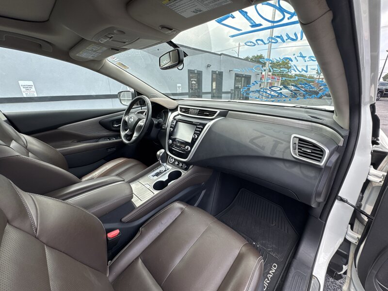 2017 Nissan Murano Platinum - Photo 11 - Millstadt, IL 62260
