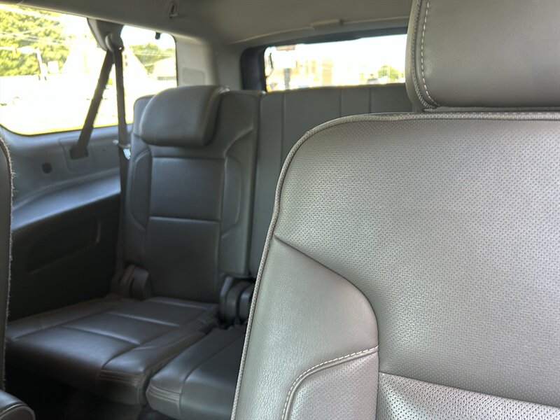 2017 GMC Yukon Denali - Photo 11 - Fairview Heights, IL 62208