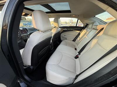 2017 Chrysler 300C   - Photo 11 - Cahokia, IL 62206