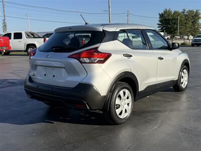 2020 Nissan Kicks S - Photo 5 - Cahokia, IL 62206