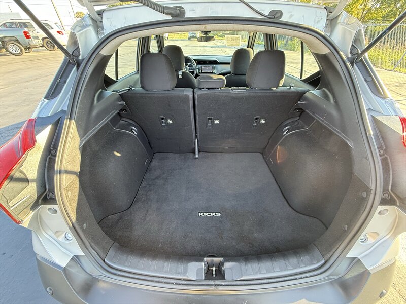 2020 Nissan Kicks S - Photo 17 - Cahokia, IL 62206