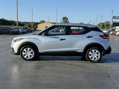 2020 Nissan Kicks S - Photo 2 - Cahokia, IL 62206