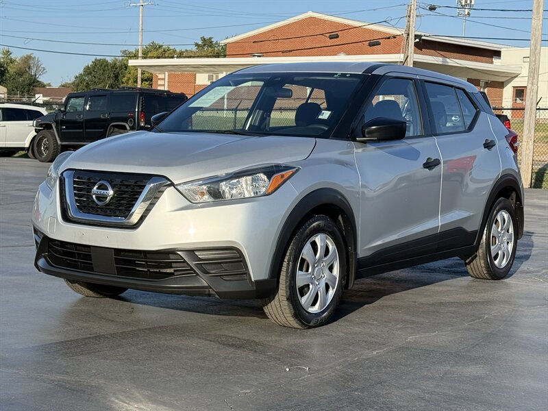 2020 Nissan Kicks S   - Photo 1 - Cahokia, IL 62206
