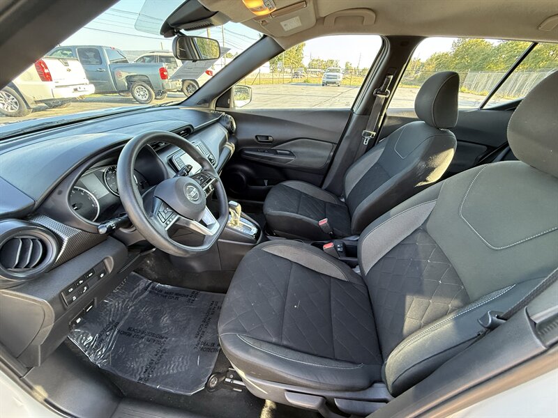 2020 Nissan Kicks S - Photo 9 - Cahokia, IL 62206