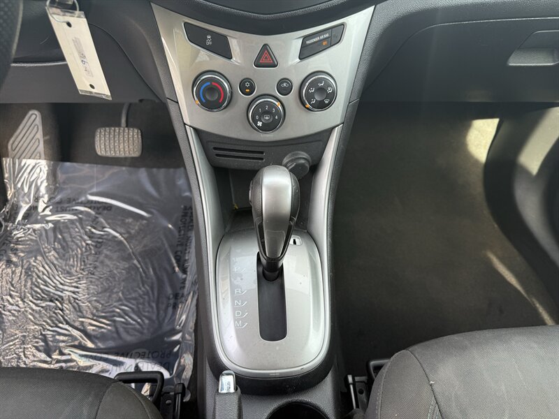 2015 Chevrolet Trax LT - Photo 14 - Cahokia, IL 62206