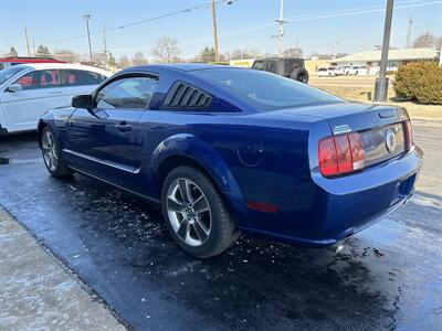 2009 Ford Mustang V6 Deluxe   - Photo 5 - Fairview Heights, IL 62208