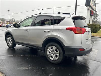 2015 Toyota RAV4 LE   - Photo 5 - Fairview Heights, IL 62208