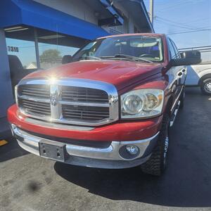 2007 Dodge Ram 1500 SLT   - Photo 2 - Belleville, IL 62223