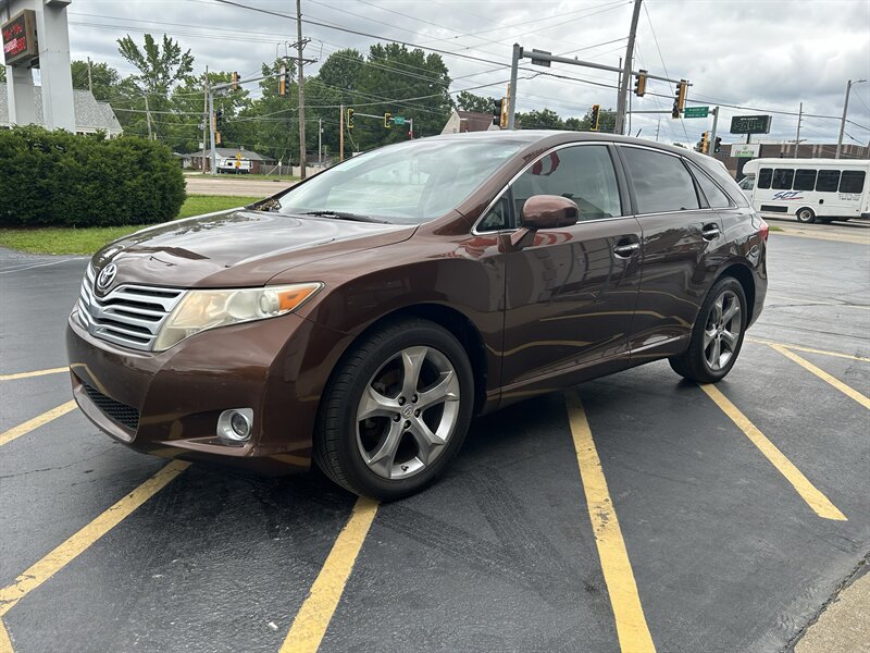 2010 Toyota Venza AWD V6 - Photo 5 - Fairview Heights, IL 62208