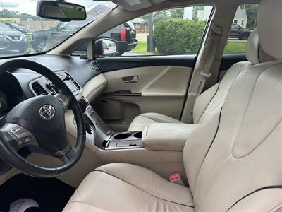 2010 Toyota Venza AWD V6 - Photo 8 - Fairview Heights, IL 62208