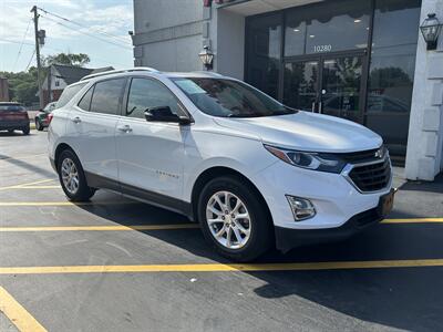 2018 Chevrolet Equinox LT   - Photo 2 - Fairview Heights, IL 62208