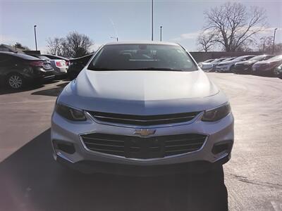 2017 Chevrolet Malibu LT - Photo 3 - Cahokia, IL 62206
