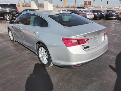 2017 Chevrolet Malibu LT - Photo 8 - Cahokia, IL 62206