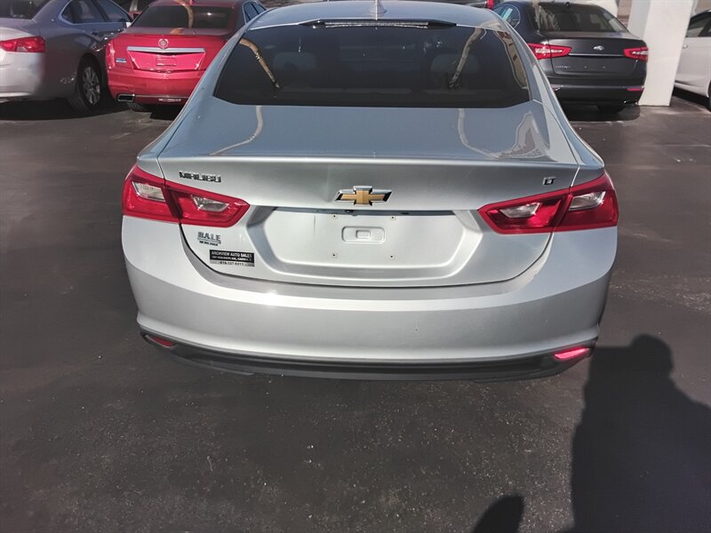 2017 Chevrolet Malibu LT - Photo 7 - Cahokia, IL 62206