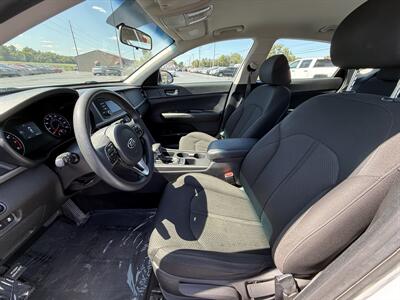 2017 Kia Optima LX   - Photo 9 - Cahokia, IL 62206