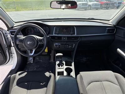 2017 Kia Optima LX   - Photo 12 - Cahokia, IL 62206