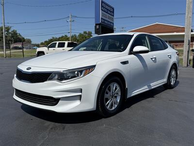 2017 Kia Optima LX   - Photo 1 - Cahokia, IL 62206