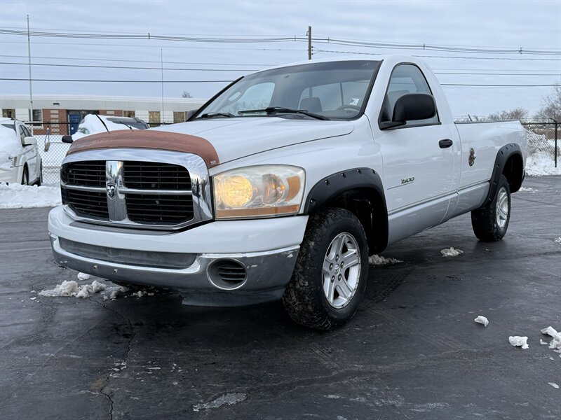 2006 Dodge Ram 1500 ST   - Photo 1 - Cahokia, IL 62206