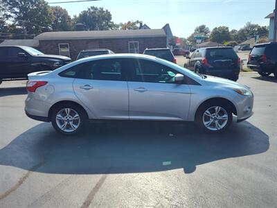 2012 Ford Focus SE   - Photo 5 - Freeburg, IL 62243