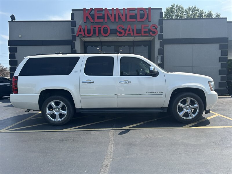 2012 Chevrolet Suburban LTZ   - Photo 1 - Fairview Heights, IL 62208