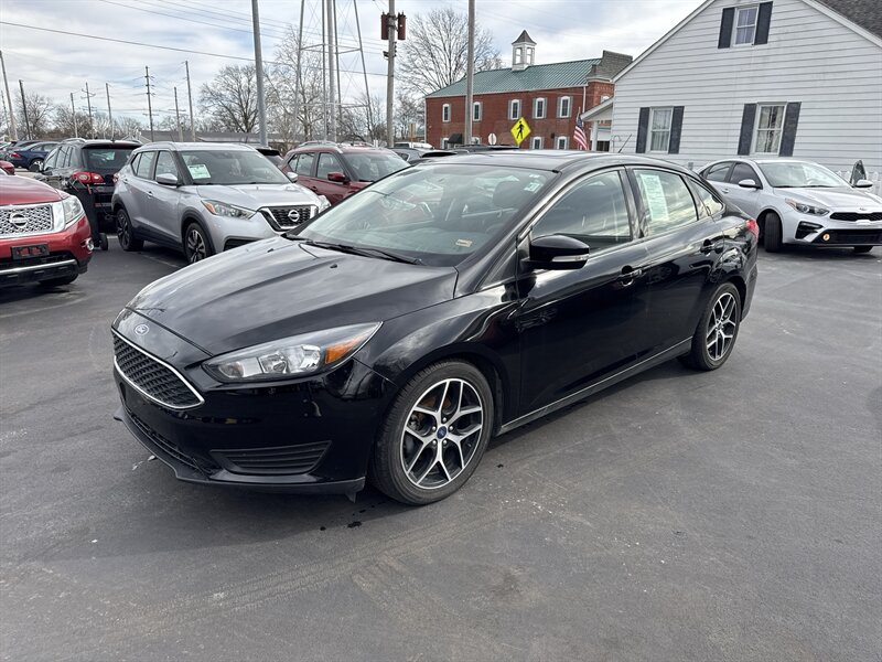 2018 Ford Focus SEL   - Photo 1 - Millstadt, IL 62260