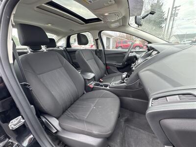 2018 Ford Focus SEL   - Photo 15 - Millstadt, IL 62260