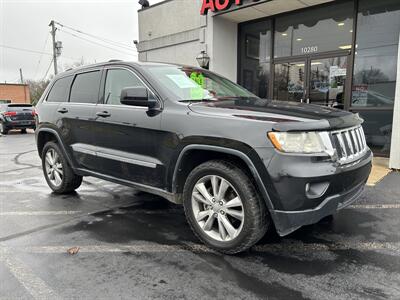 2012 Jeep Grand Cherokee Laredo   - Photo 2 - Fairview Heights, IL 62208