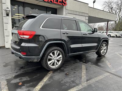 2012 Jeep Grand Cherokee Laredo   - Photo 4 - Fairview Heights, IL 62208