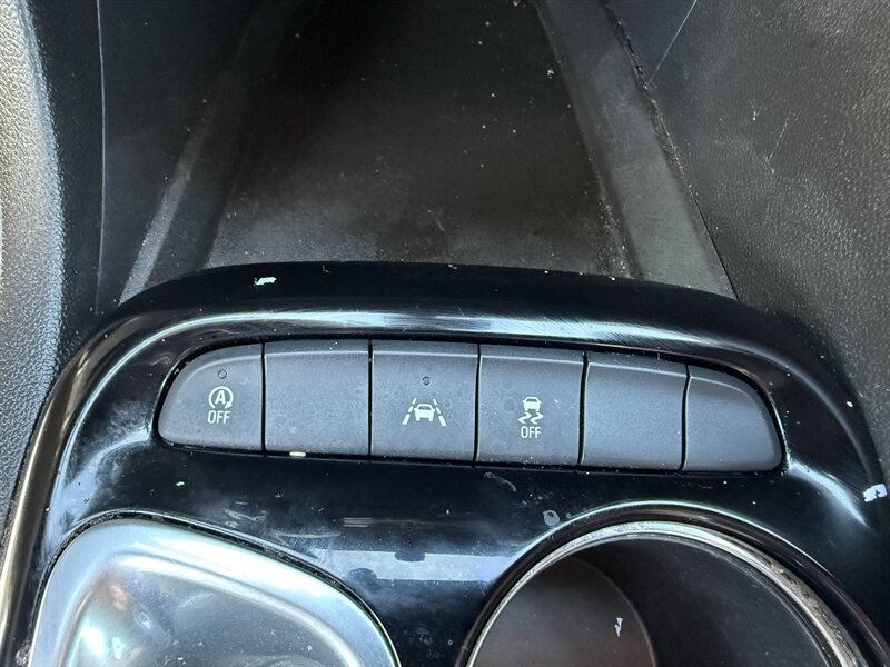 2020 Buick Encore Select - Photo 15 - Cahokia, IL 62206