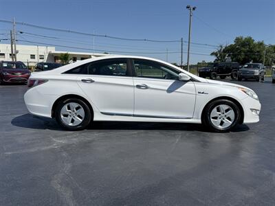 2011 Hyundai SONATA Hybrid   - Photo 6 - Cahokia, IL 62206
