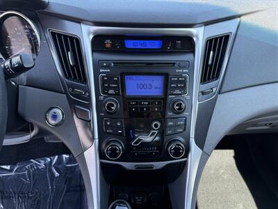 2011 Hyundai SONATA Hybrid   - Photo 13 - Cahokia, IL 62206