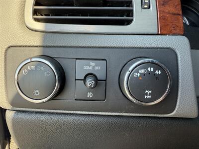 2013 Chevrolet Avalanche LTZ Black Diamond   - Photo 17 - Cahokia, IL 62206