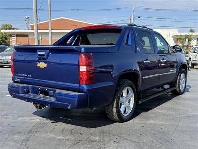 2013 Chevrolet Avalanche LTZ Black Diamond   - Photo 8 - Cahokia, IL 62206