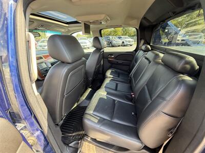 2013 Chevrolet Avalanche LTZ Black Diamond   - Photo 13 - Cahokia, IL 62206