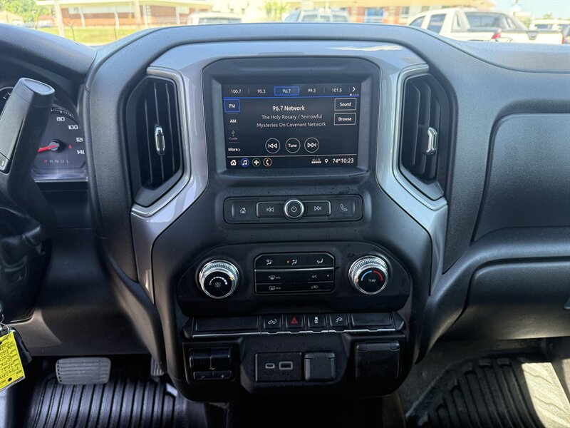 2021 GMC Sierra 1500 - Photo 13 - Cahokia, IL 62206