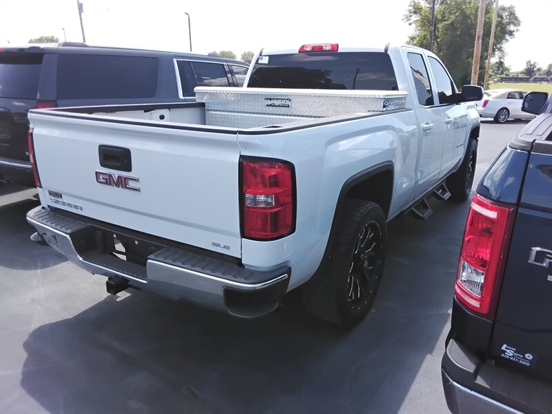 2015 GMC Sierra 1500 SLE - Photo 4 - Cahokia, IL 62206