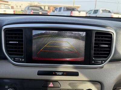 2020 Kia Sportage LX - Photo 16 - Cahokia, IL 62206