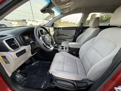 2020 Kia Sportage LX - Photo 10 - Cahokia, IL 62206