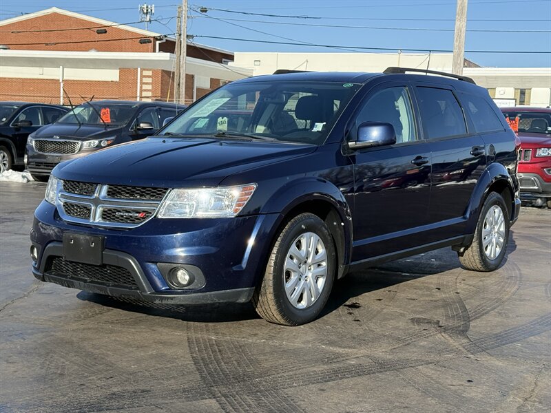 2019 Dodge Journey SE   - Photo 1 - Cahokia, IL 62206
