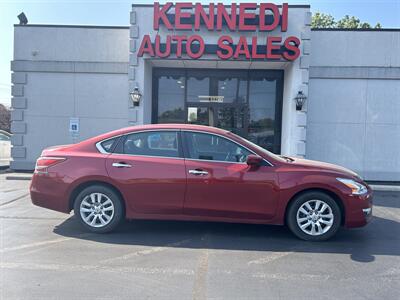 2015 Nissan Altima 2.5   - Photo 1 - Fairview Heights, IL 62208