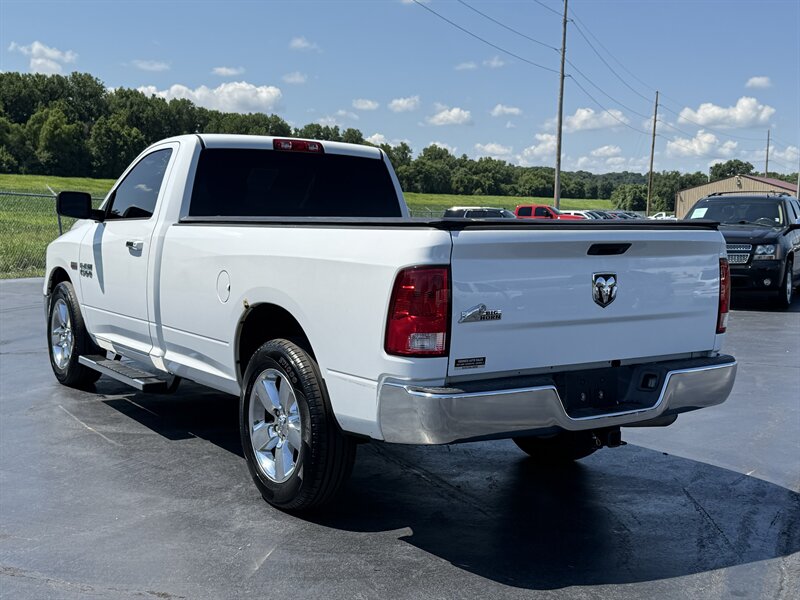 2015 RAM 1500 Big Horn - Photo 4 - Cahokia, IL 62206