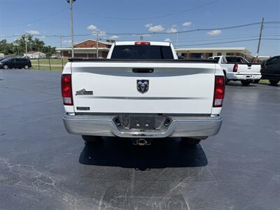 2015 RAM 1500 Big Horn - Photo 8 - Cahokia, IL 62206