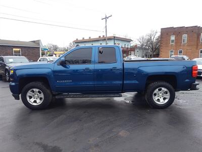 2017 Chevrolet Silverado 1500 LT   - Photo 2 - Freeburg, IL 62243